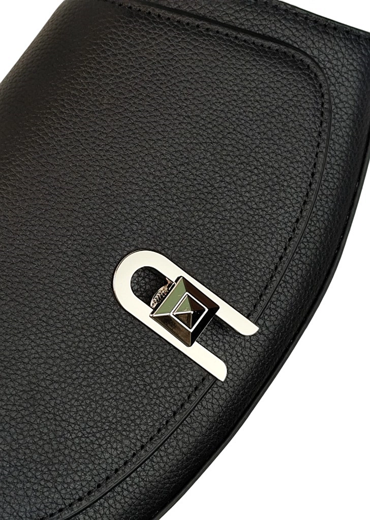 کیف دوشی چرم زنانه WB3021