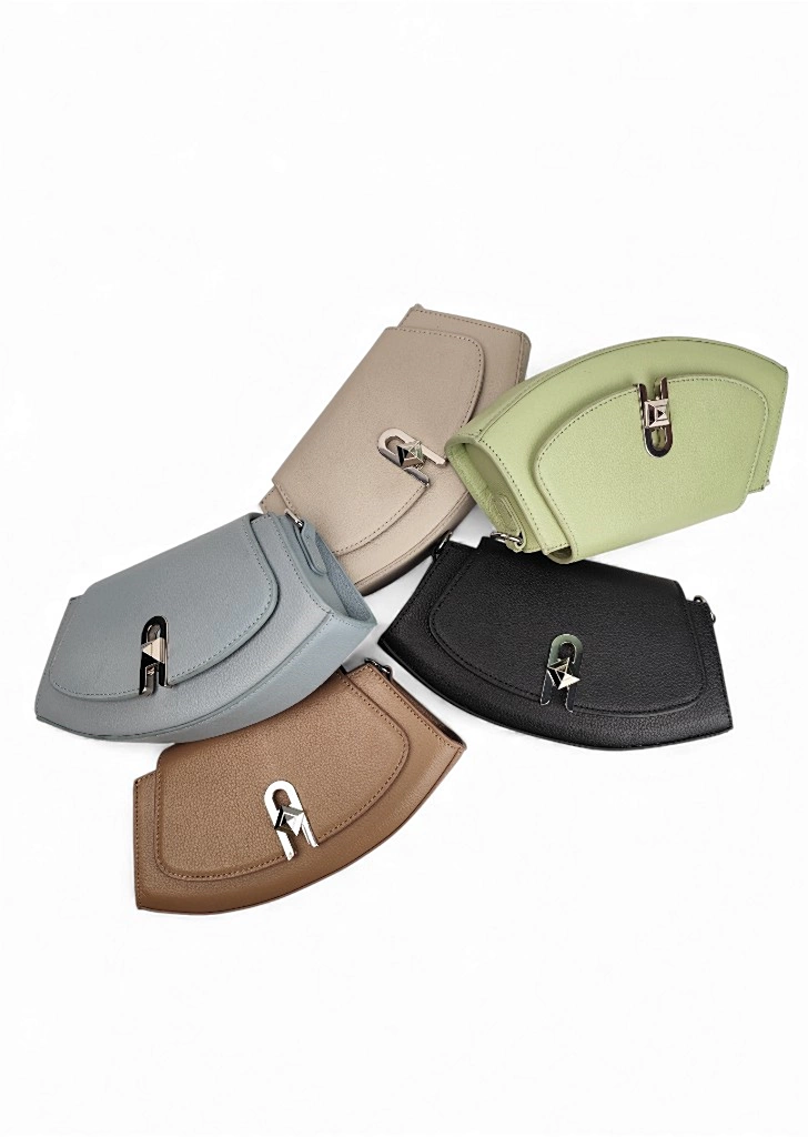 کیف دوشی چرم زنانه WB3021