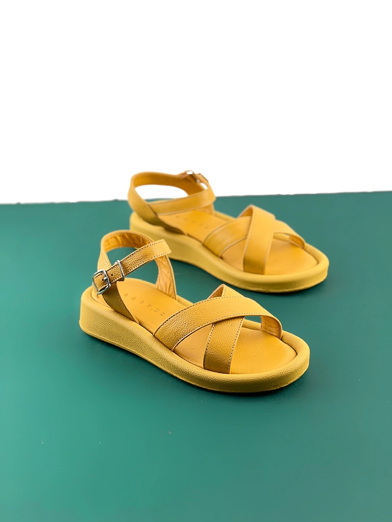 صندل زنانه چرم ws51021