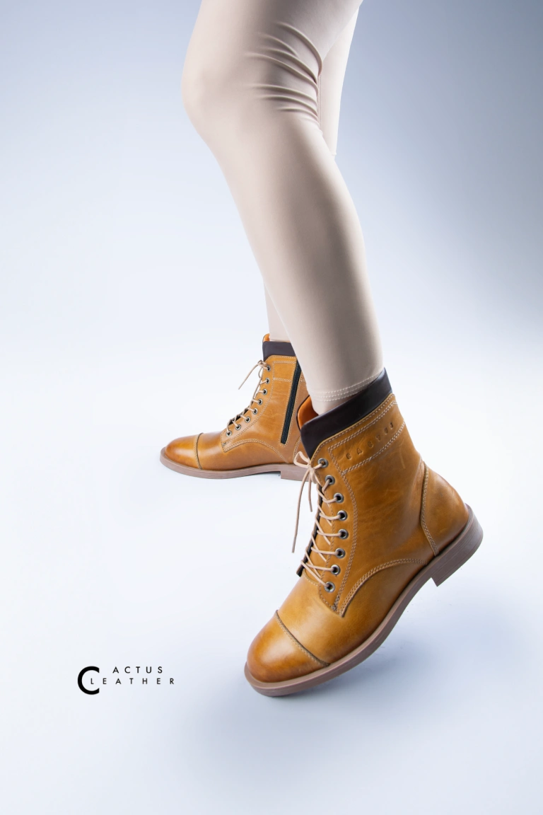 نیم بوت چرم اسپرت WS4028